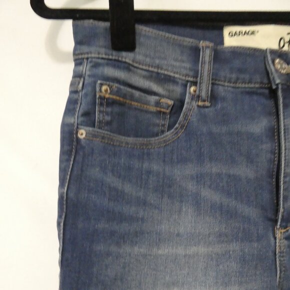 GARAGE - High Rise | size 7 | Classic Blue Jeans with Faded Design - Picture 3 of 16